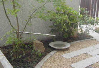 加古川市　和風庭　ステンレスの筧と水盤　Ｔ様邸
