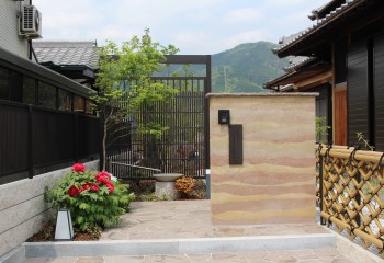西脇市外構・庭のリフォーム/周りの山を借景に、趣ある和風庭園